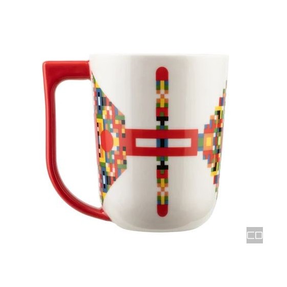 RED MUG IN DECORATED PORCELAIN
